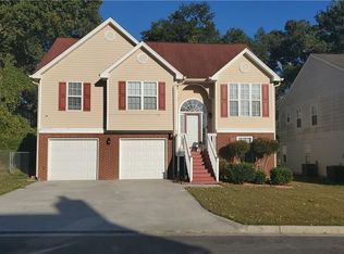 5450 Twin Lakes Dr, Atlanta, GA 30349