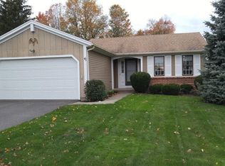 41 Westover Dr, Webster, NY 14580
