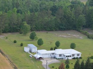 702 Bear Bay Rd, Lumberton, NC 28358