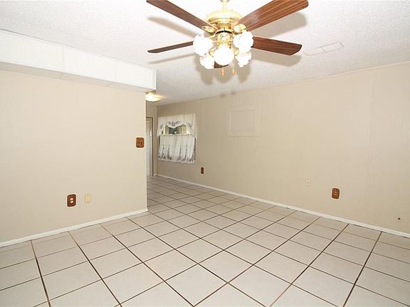 5th image of 1415 Forester Ave