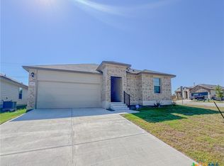 100 Taggart Trl, Jarrell, TX 76537