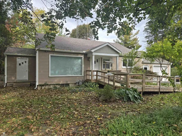 3170 W Water St, Port Huron, MI 48060