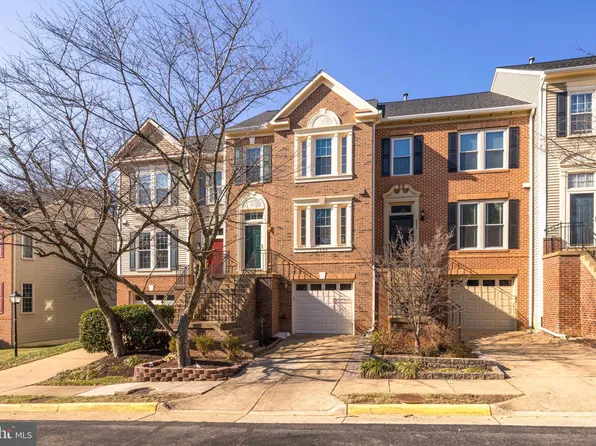 5573 Jowett Ct, Alexandria, VA 22315