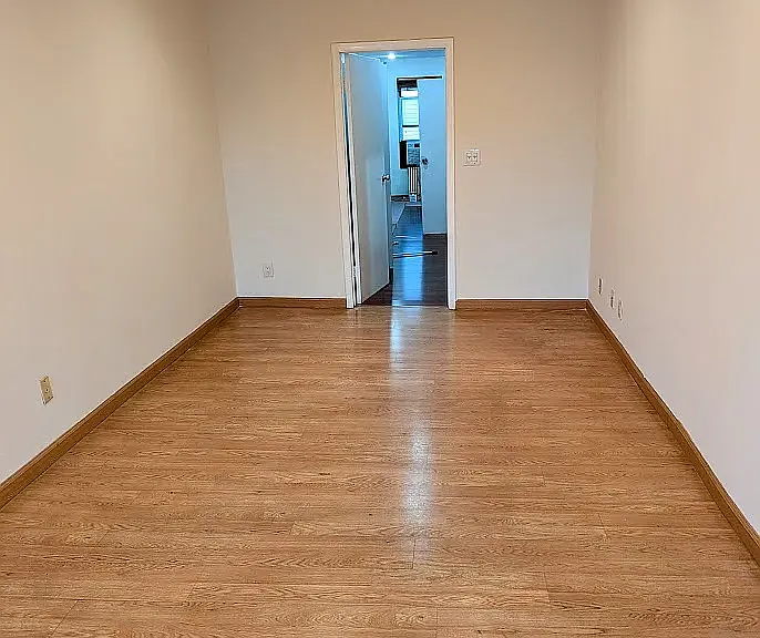 112A Nassau Ave #3 — Photo 2