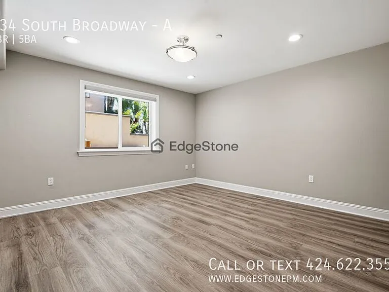 134 S Broadway #A — Photo 30