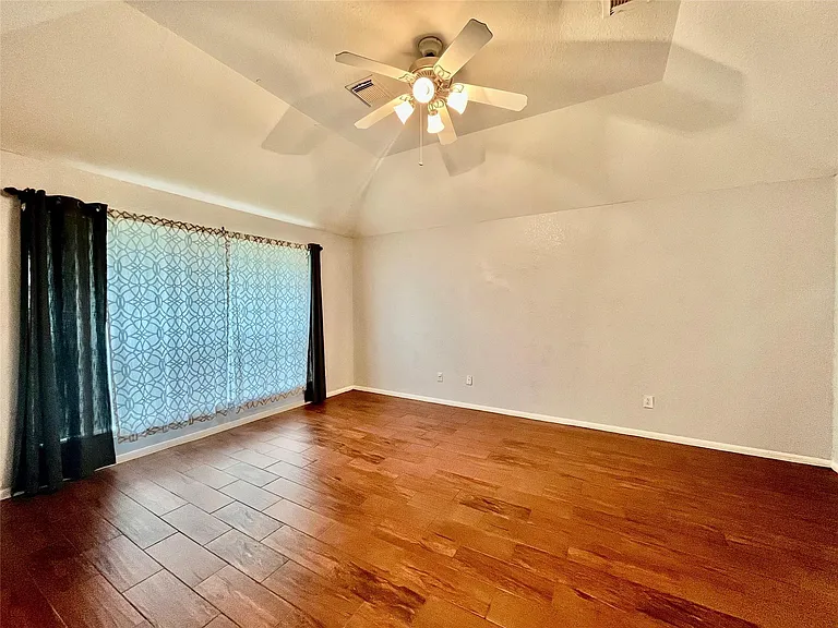 1146 Jasons Bend Dr — Photo 11