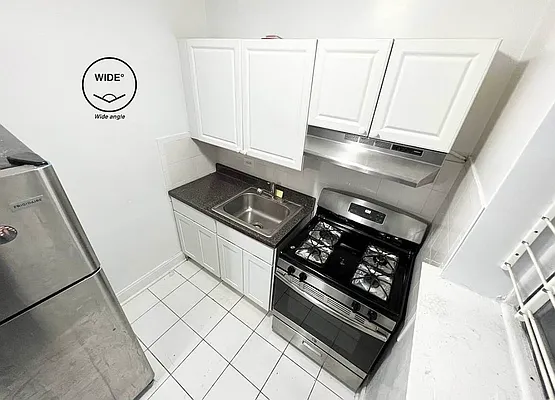 Rented by Premier One Realty LLC | media 1