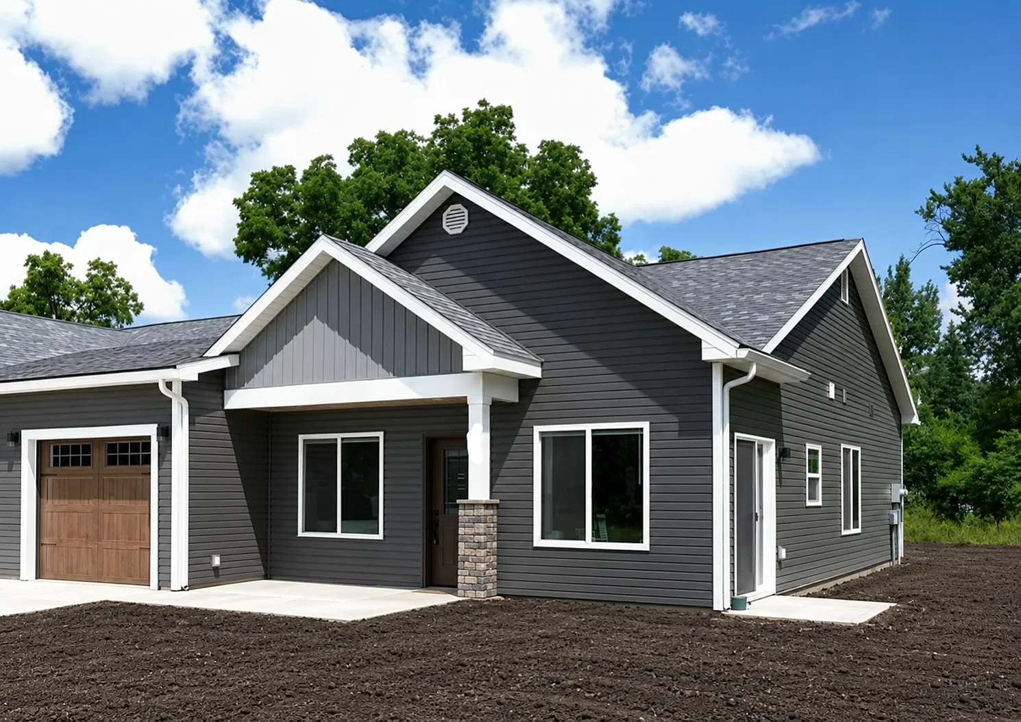 3 bed, 1162 sqft, $1,975 — Photo 1