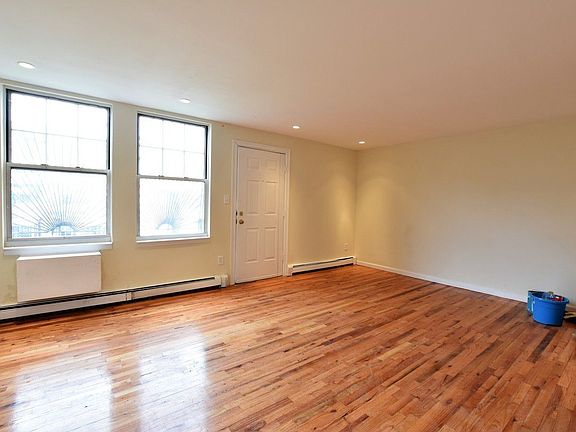 4th image of 465 E 144th St #2