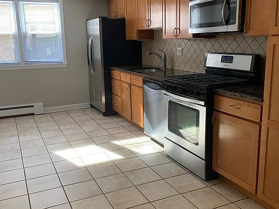 3rd image of 5605 W Goodman St #7