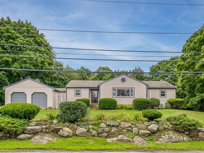 52 Western Ave, Essex, MA, 01929