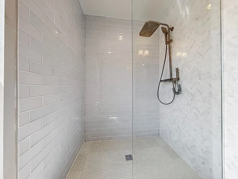4547 Villa Loma Ln NE — Photo 23