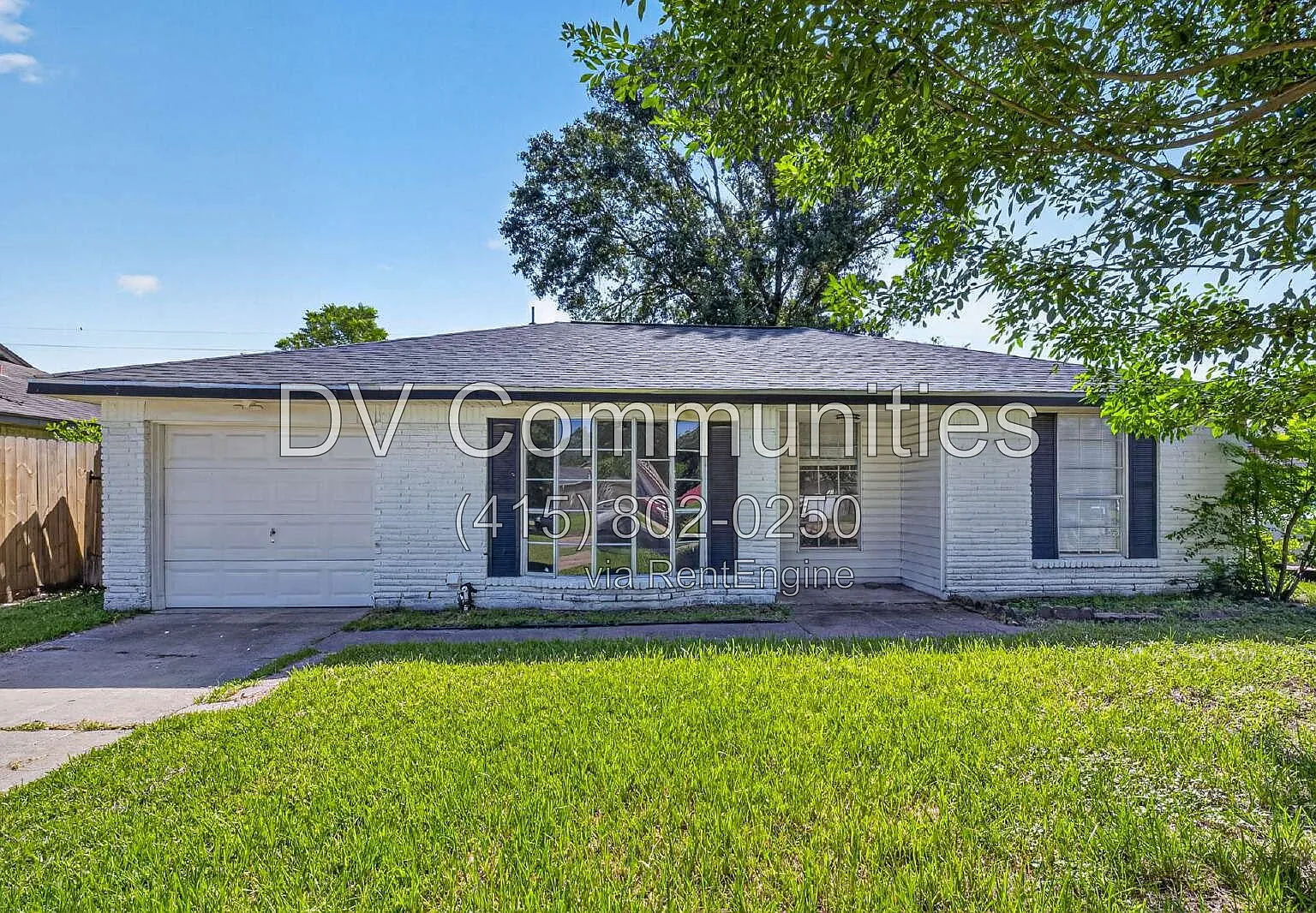 3 bed, 2.0 bath, 1227 sqft, $1,525 — Photo 2