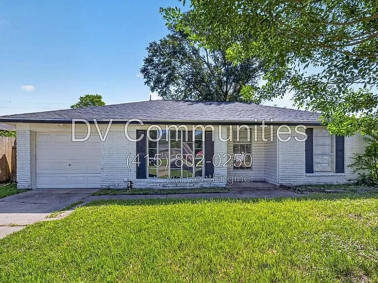 15331 Campden Hill Rd — Photo 2