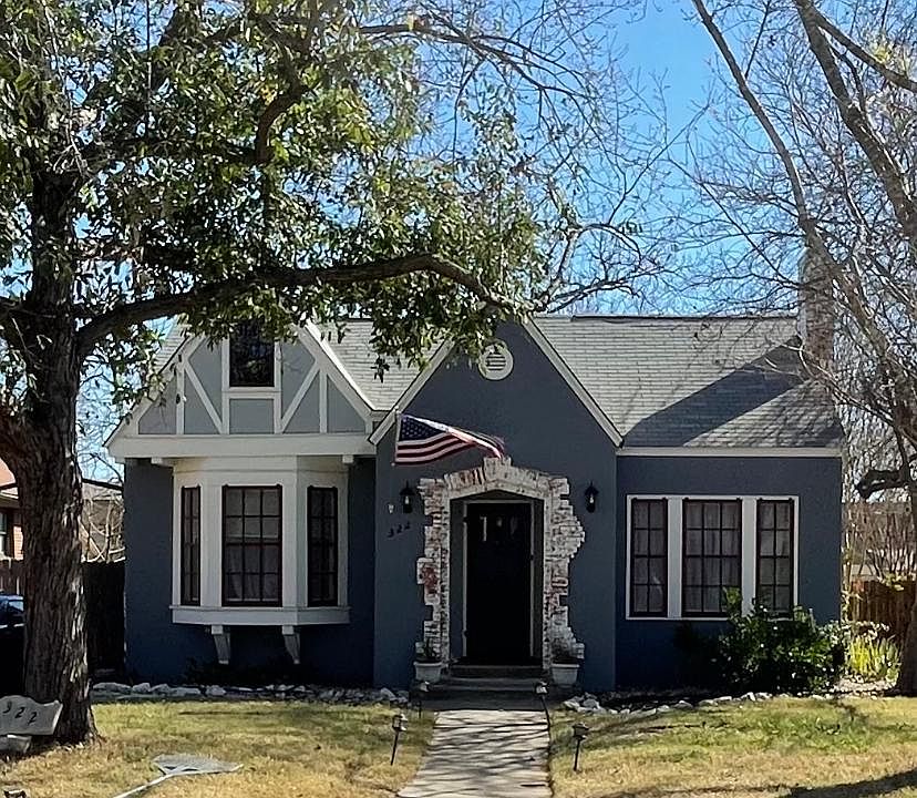 1st image of 322 Furr Dr