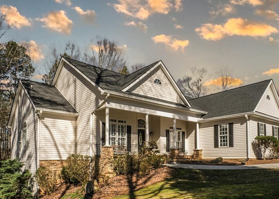 1st image of 123 Greystone Dr