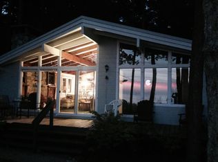 5518 Lower Shore Dr, Harbor Springs, MI 49740
