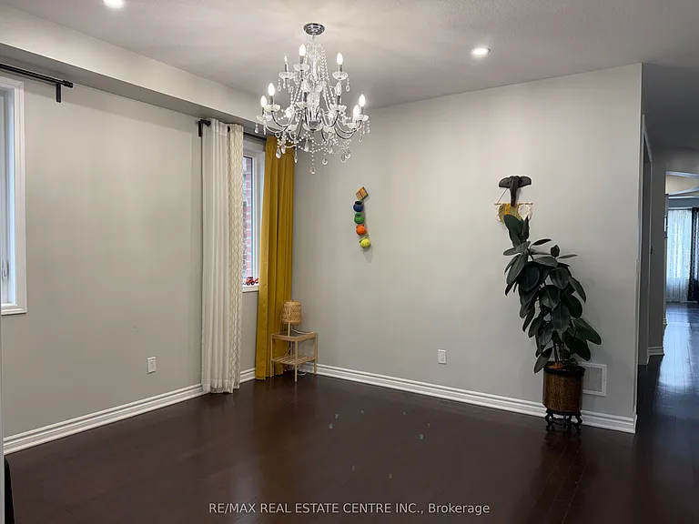 300 Ridge Rd — Photo 4