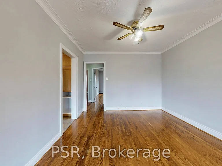 37 Morgan Ave #UPPER — Photo 10