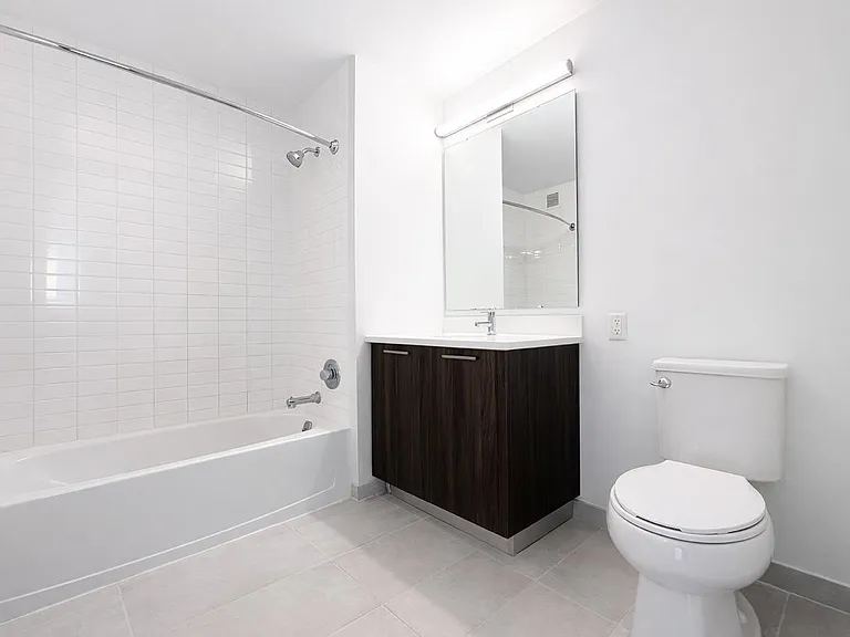1524 Sheepshead Bay Rd #11D — Photo 6