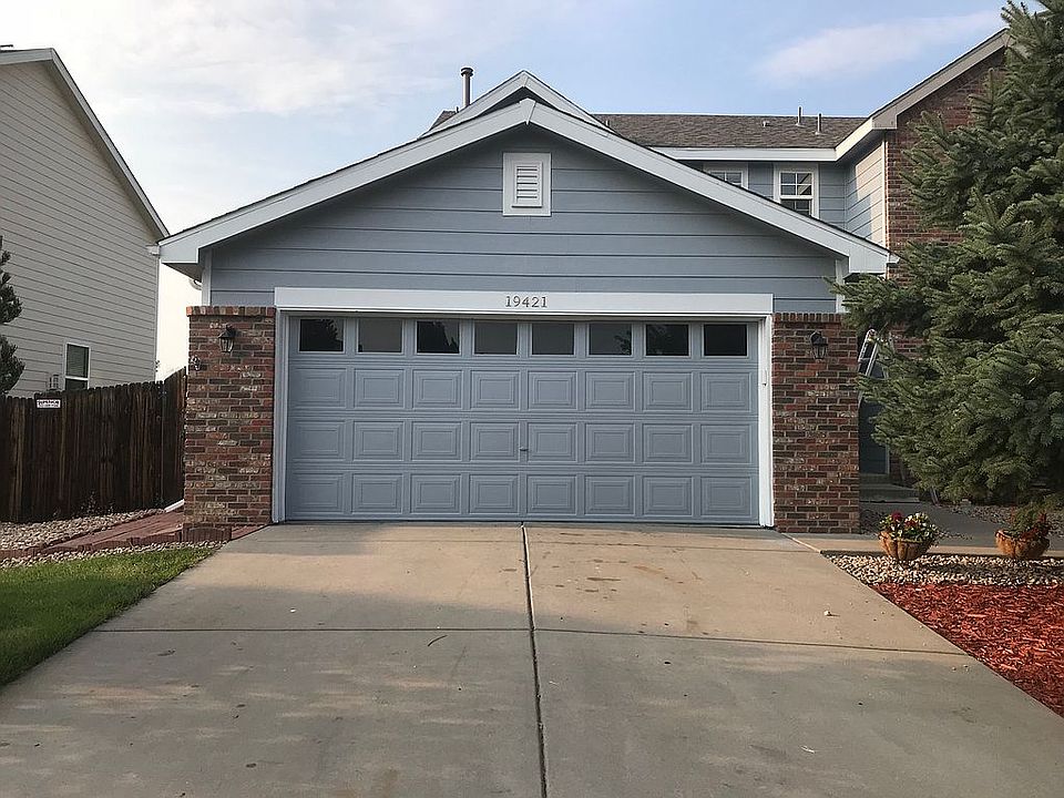 1st image of 19421 E Dickenson Pl