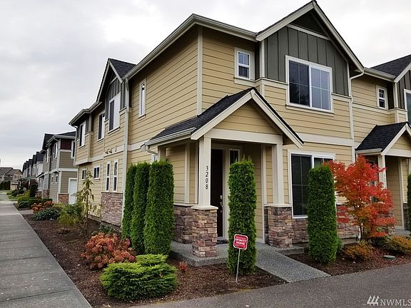 4th image of 3208 139th Pl SE