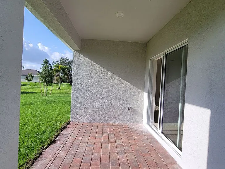 337 SW 30th Ave — Photo 26