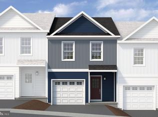 169 Highpoint Park Dr, Pleasant Gap, PA 16823