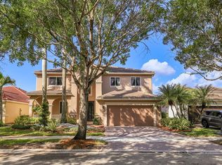 1020 Lavender Cir, Weston, FL 33327