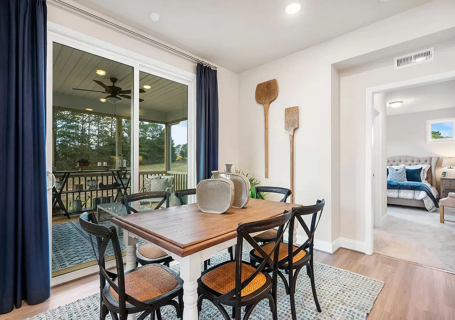 Room in 5 Bedroom Home at Gunderson Ln — Photo 3