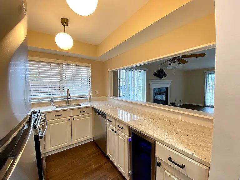 10A Saturn Ln — Photo 8