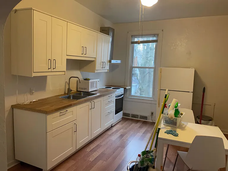 516 Lloyd St #1 — Photo 5