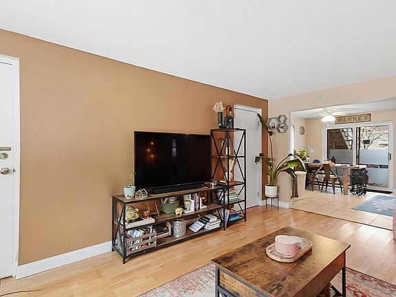 4th image of 70 Washington Park Dr #6