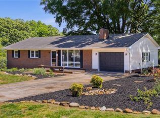 324 Chestnut St, Yadkinville, NC 27055