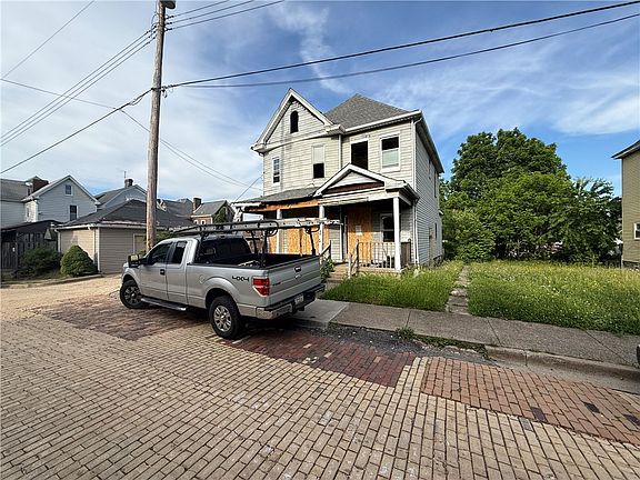 2nd image of 1213 Pirl St