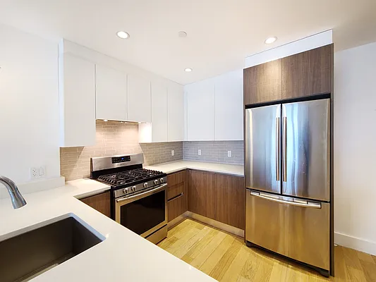 Rented by Modern Spaces | media 2