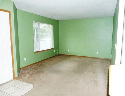 3rd image of 105 Skeels Ave APT 1