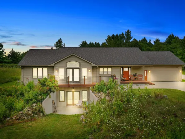 11395 E 46th Rd, Cadillac, MI 49601
