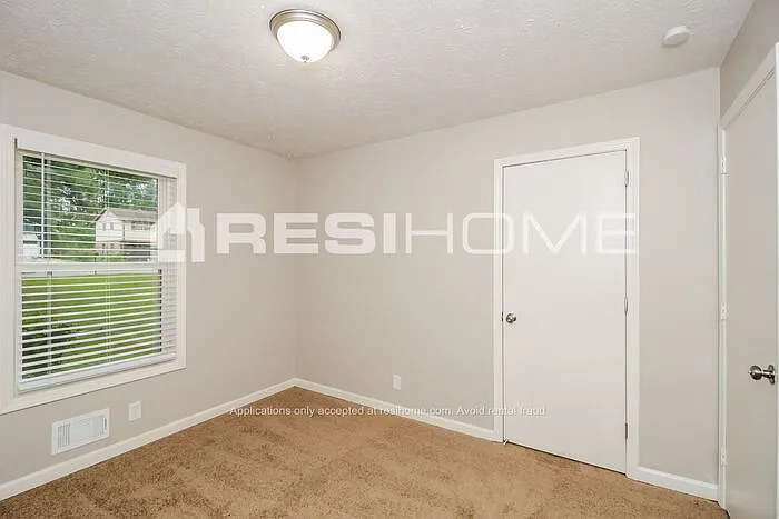 2886 Botany Dr — Photo 14
