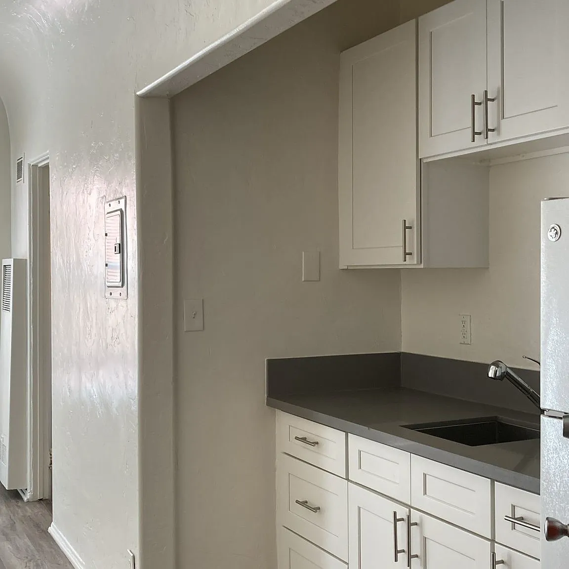 Studio, 400 sqft, $1,250 — Photo 2