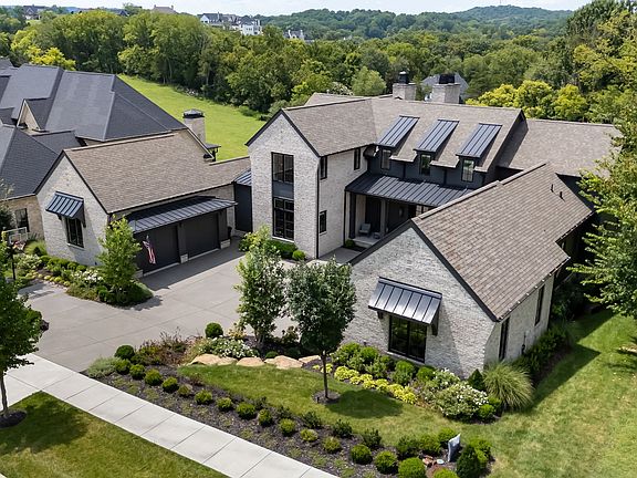 5th image of 8190 Heirloom Blvd