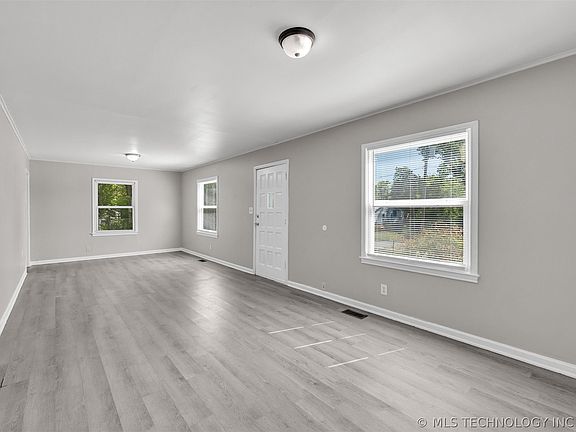 4th image of 5372 S 36th West Ave