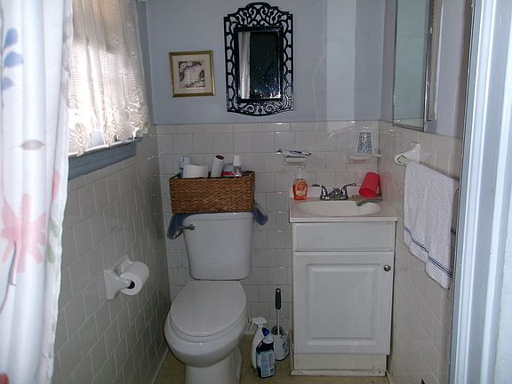 5th image of 413 Kerns Church Rd