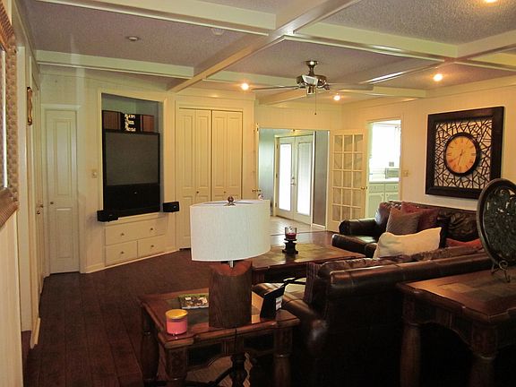 2nd image of 3301 S Ward Ave