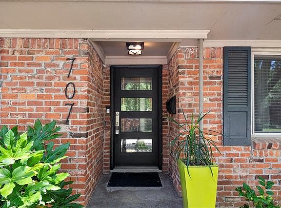 3rd image of 707 Laguna Dr