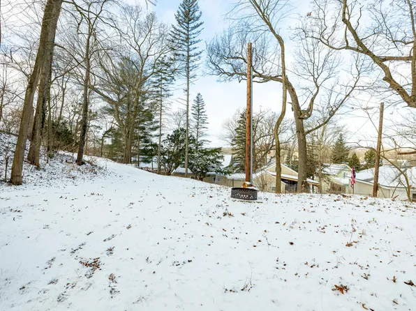 11133 Hillside, Pinckney, MI 48169