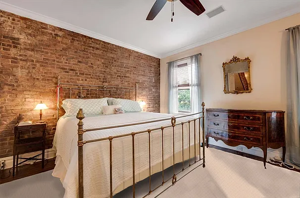 Sold by Sotheby's International Realty | media 21