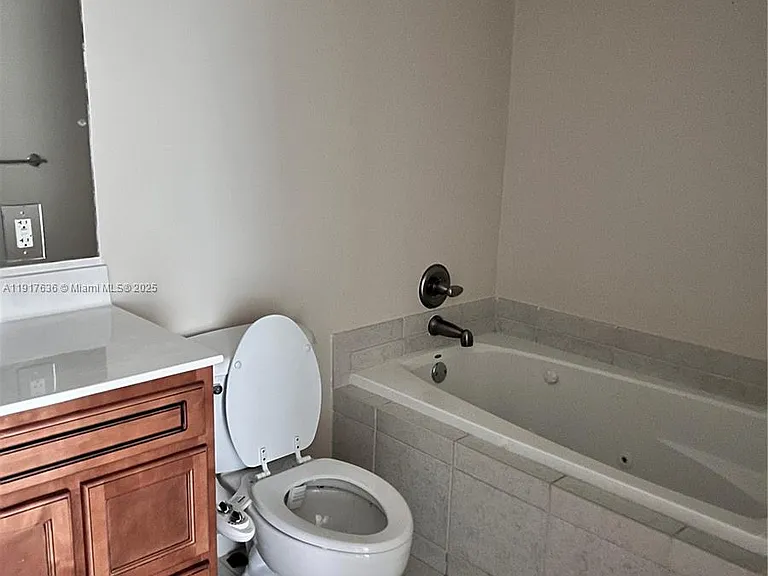 140 S Dixie Hwy #507 — Photo 11