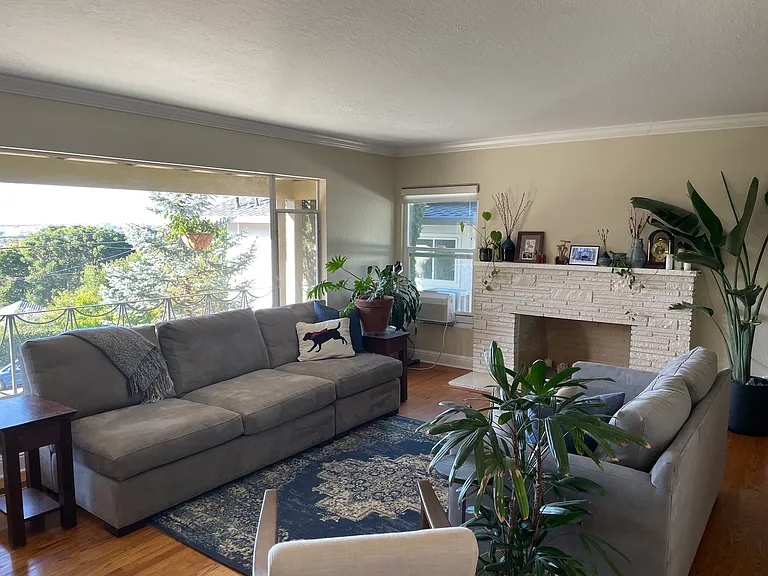 1701 Hillman Ave — Photo 2