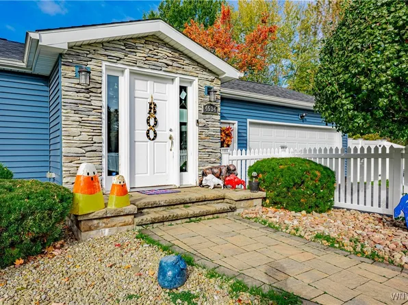 4534 Porter Center Rd, Lewiston, NY 14092
